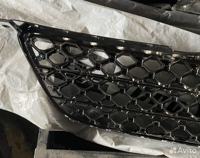 Решетка радиатора Toyota Corolla 120 хром