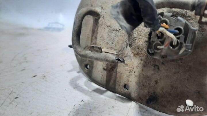 Топливный насос Toyota Vista SV30 3S-FE 1992