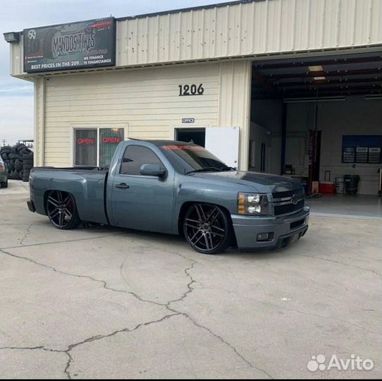 Диски Status Titan R24 6x139.7 Cadillac Escalade