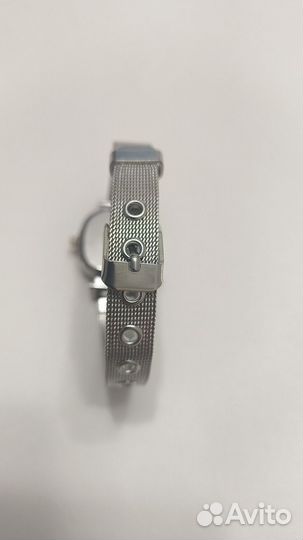 Часы наручные женские