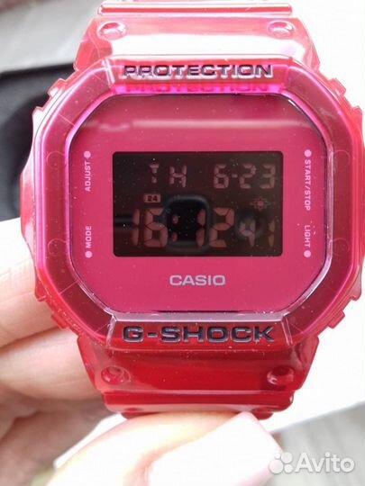 Часы Casio G-Shock DW-5600SB-4E