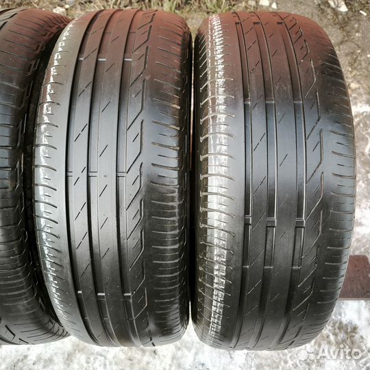 Bridgestone Turanza T001 215/60 R16 95V