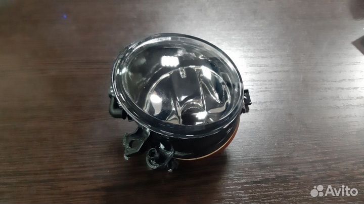 Фара противотуманная Volkswagen Polo