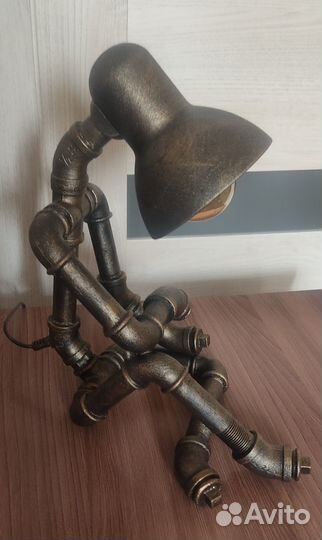 Светильник в стиле Лофт из чугунных фитингов