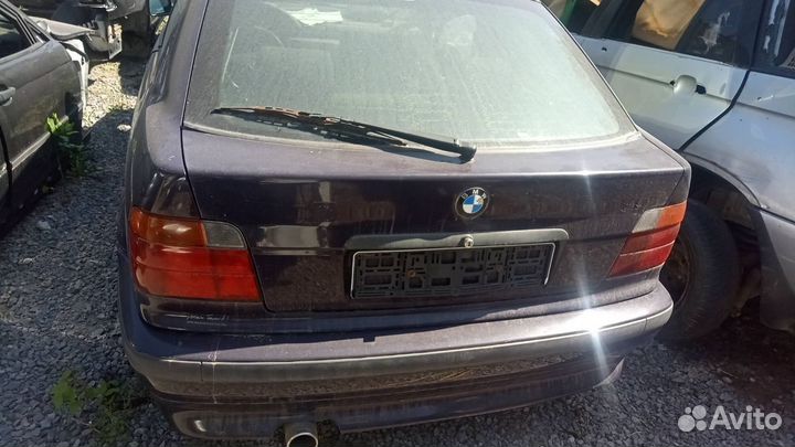 В разборе BMW E36 compact