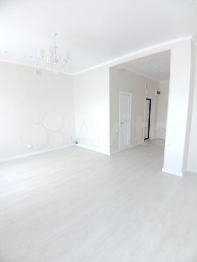 3-к. квартира, 70 м², 1/7 эт.