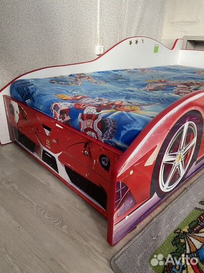 Кровать машинка с матрасом