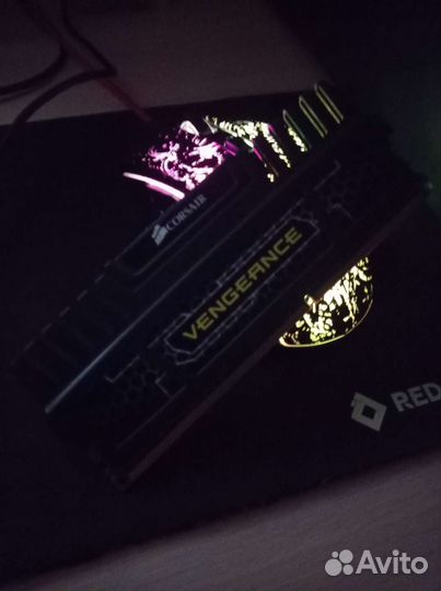 Оперативная память 8gb/corsair vengeance/1866 MHz