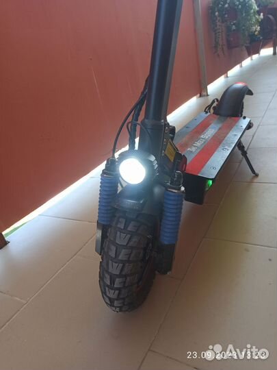 Самокат взрослый электрический бу