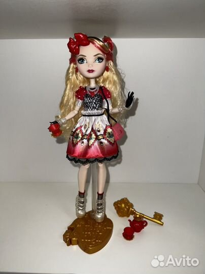 Кукла ever after high apple white hat tastic party