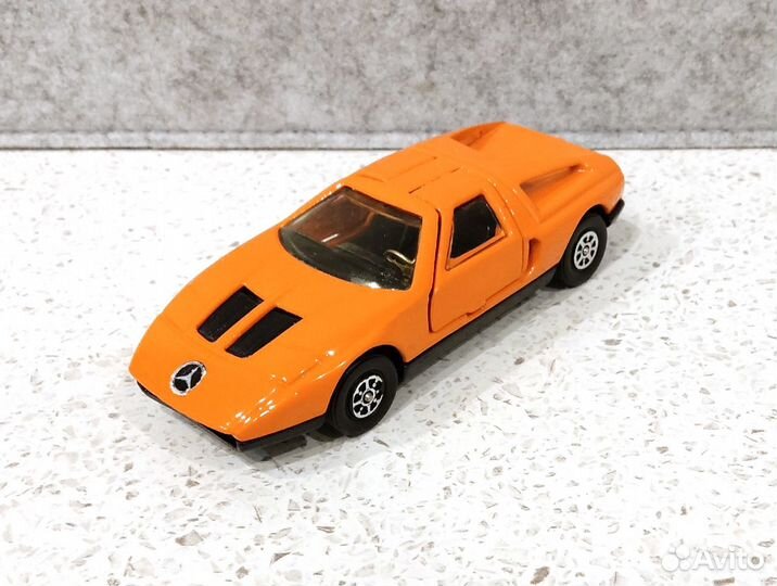 Corgi toys. mercedes-benz ciii