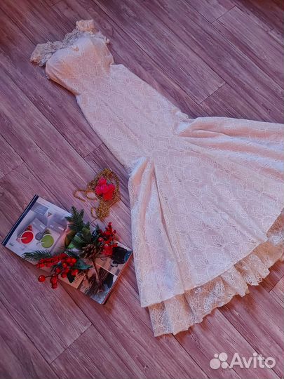 Вечернее платье