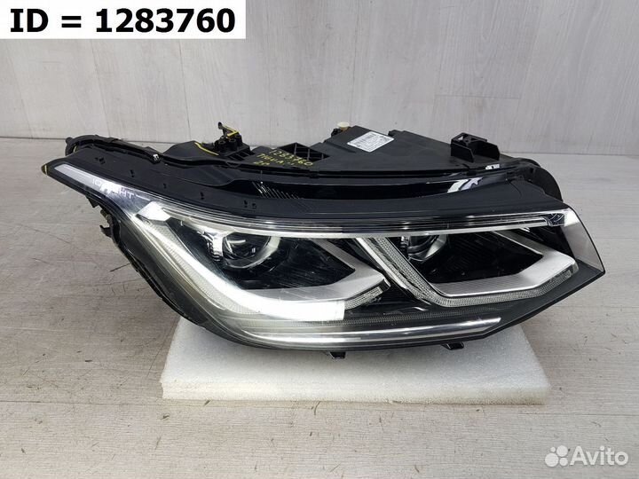 Фара правая Volkswagen Tiguan