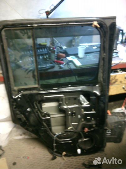 Ниссан куб bz11 дверь