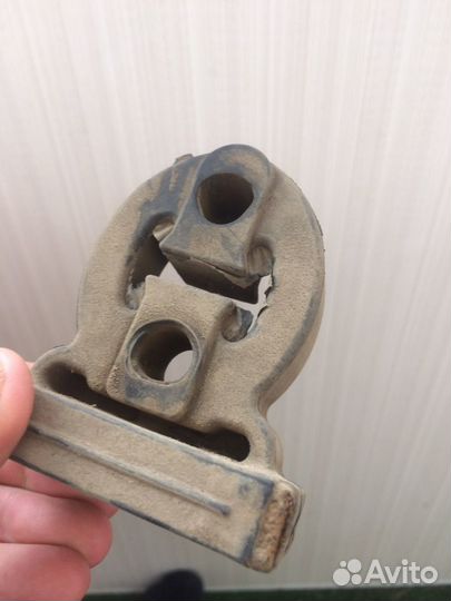 Подвес глушителя suzuki sx4