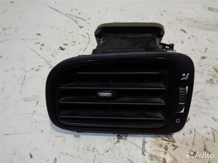 Дефлектор воздушный VW Polo Sedan