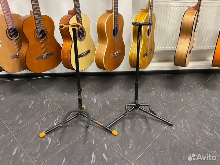 Напольные стойки для гитар