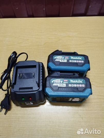 Аккумуляторы + зарядное устройство Makita