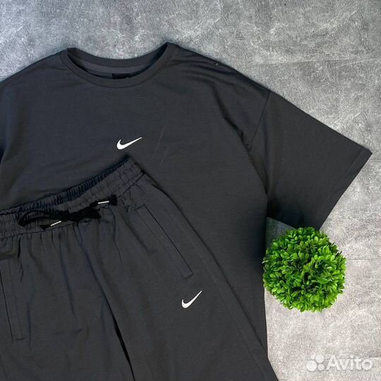 Костюм двойка Nike (Шорты + Футболка)