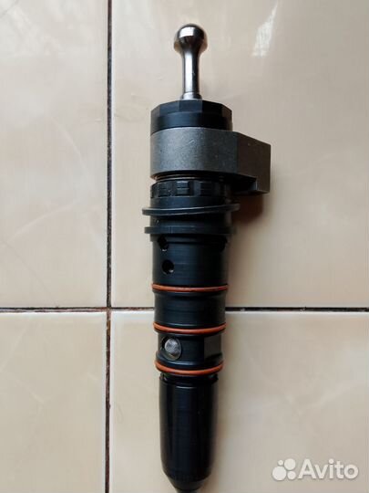 Топливные форсунки на. Cummins n14