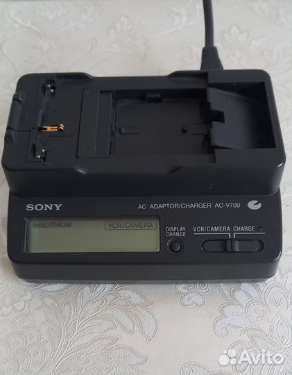 Зарядное устройство Soni AC-V700