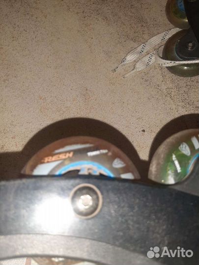 Роликовые коньки хоккейные