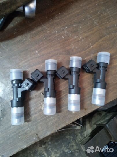 Продам форсунки от ваз 2111,8 кл