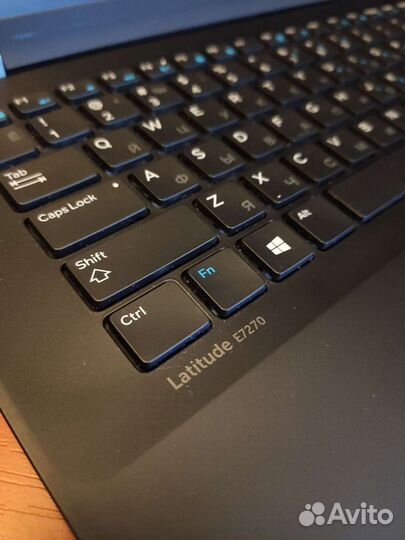Dell Latitude E 7270 i5 6300u hd520