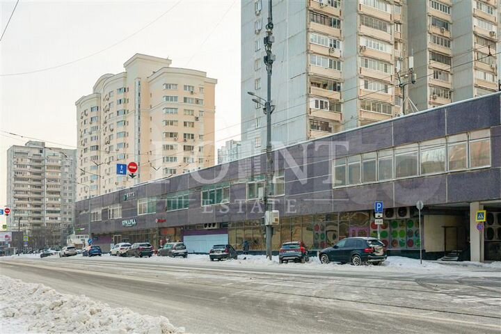 Сдам торговое помещение, 979 м²