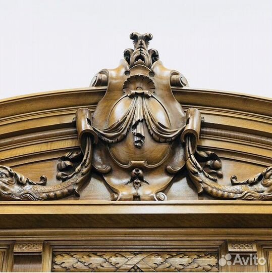 Комод антикварный с зеркалом