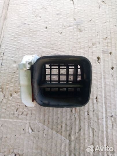 Дефлектор панели правый Volkswagen Passat B5