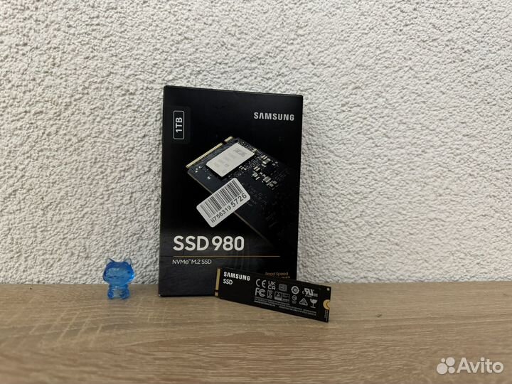 Samsung m2 1tb 980 как новый