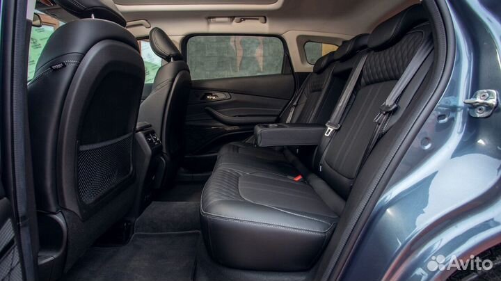 Аренда автомобиля с водителем для свадьбы