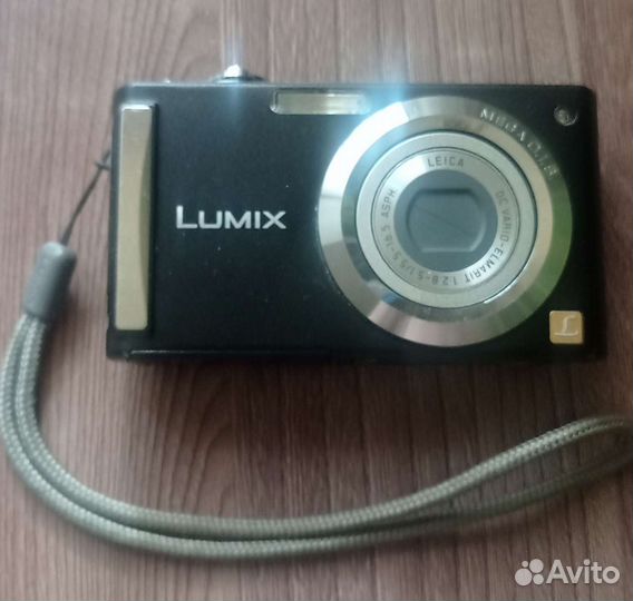 Цифровая фотокамера