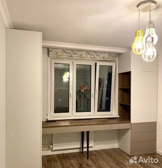 Рабочая зона у окна