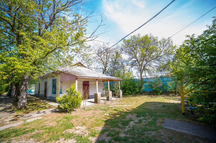 Здание, 4000 м²