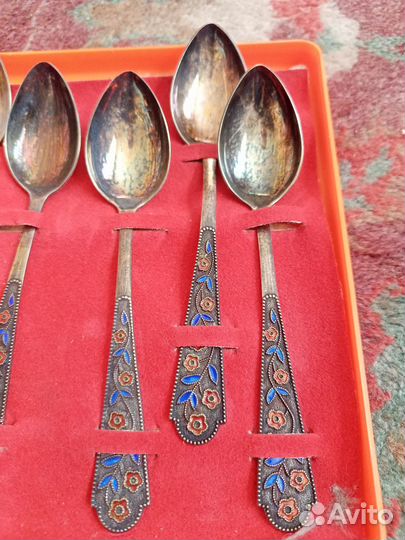 Серебряные чайные ложки