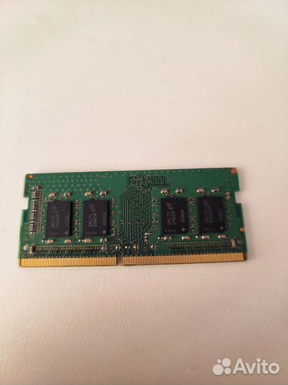 Оперативная память 8GB Micron MTA8ATF1G64HZ-3G2J1