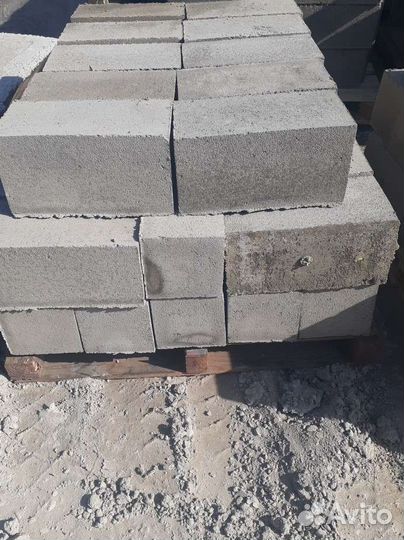Бетонные блоки