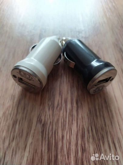 Автомобильное зарядное устройство 5V 2.1A