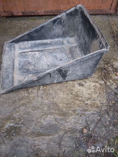 Крышка аккомулятора