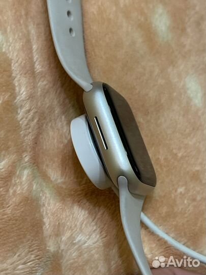 Apple Watch 8 41mm starlight