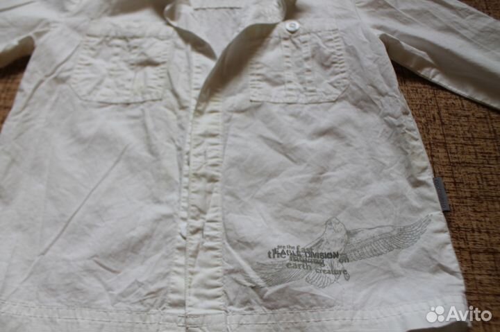 Крутая белая рубашка на мальчика