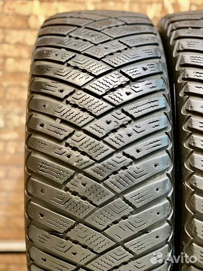 Goodyear Ultragrip Ice Arctic 205/55 R16