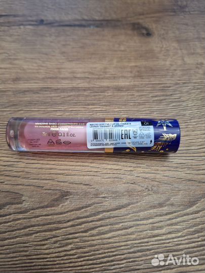 Косметика vivienne sabo в ассортименте