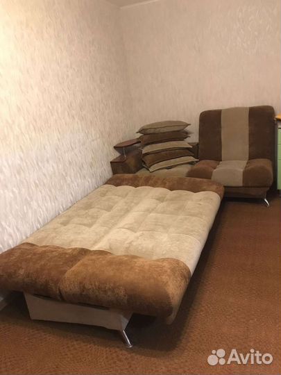 Диван