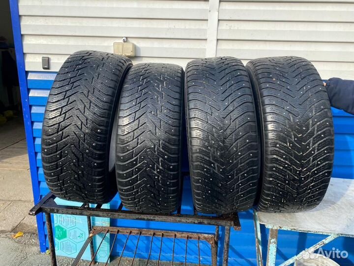 Nokian Tyres Hakkapeliitta 9 SUV 285/60 R18 116T