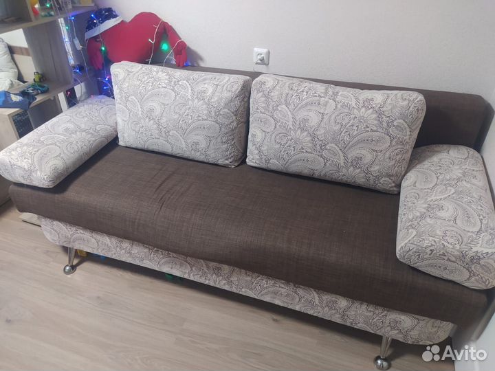 Диван прямой раскладной бу