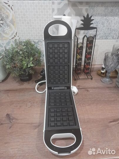 Электрическая вафельница pioner