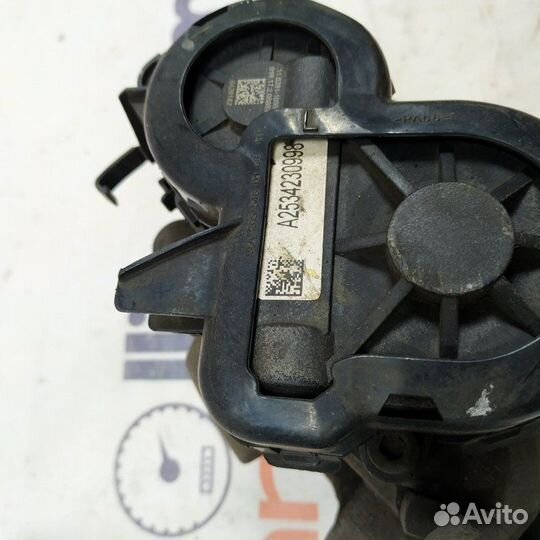 Суппорт задний Mercedes-Benz C-Class W205 2019